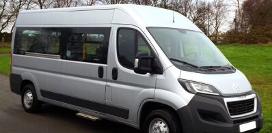 Peugeot Boxer 17 seat Minibus
